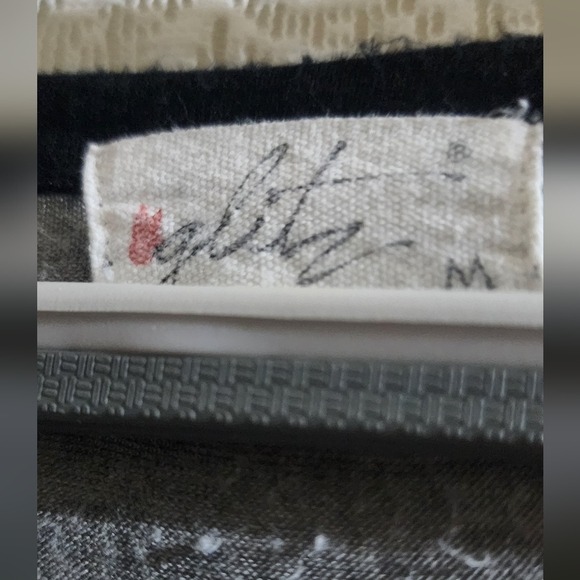 Women's Top with Pocket - Picture 3 of 3